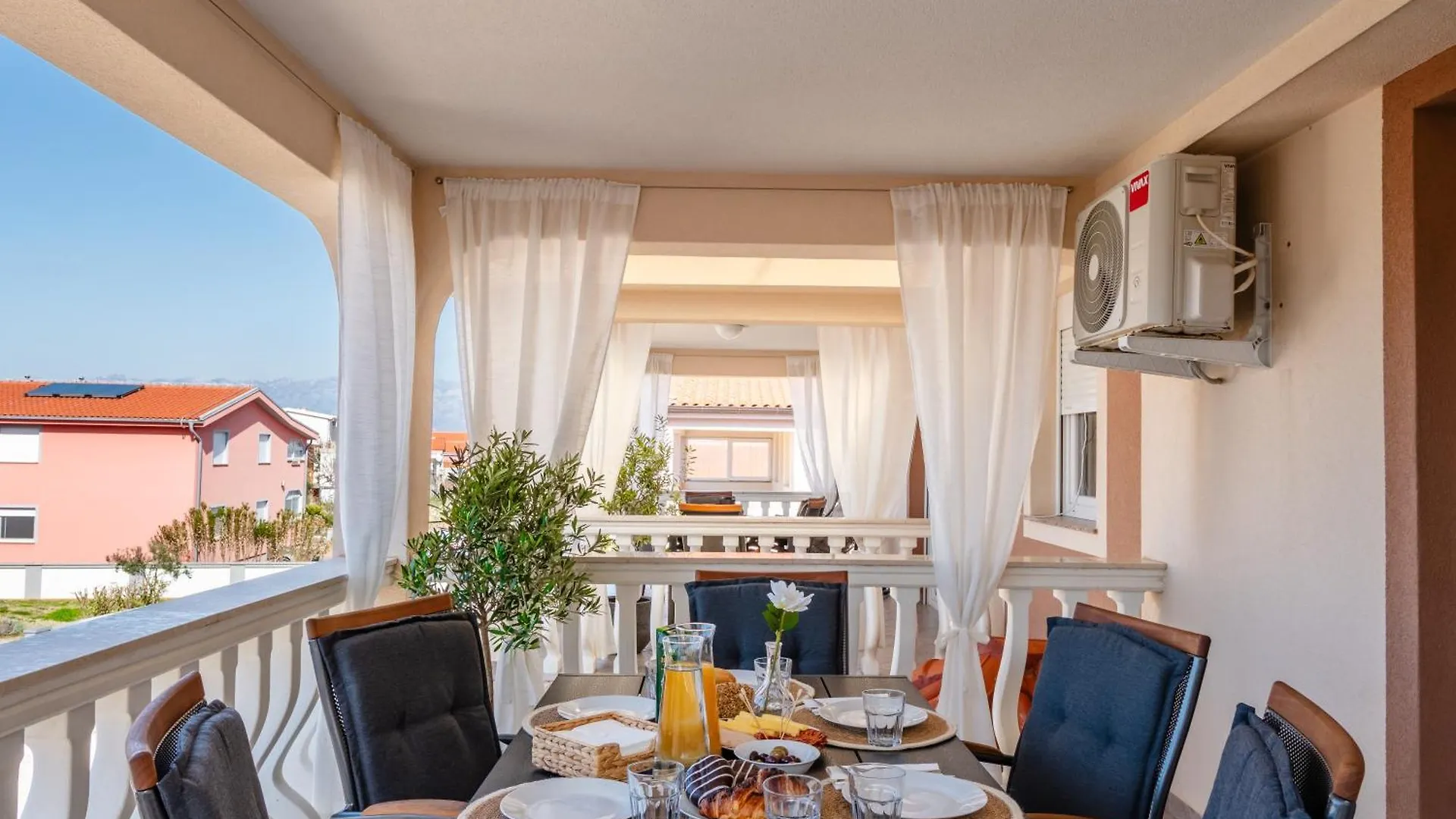 Apartments Quercus Vir Croatia