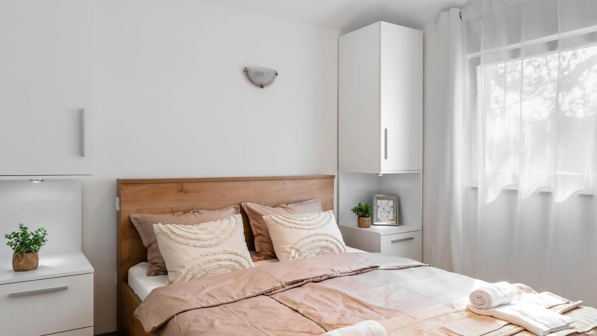 Apartments Quercus Vir