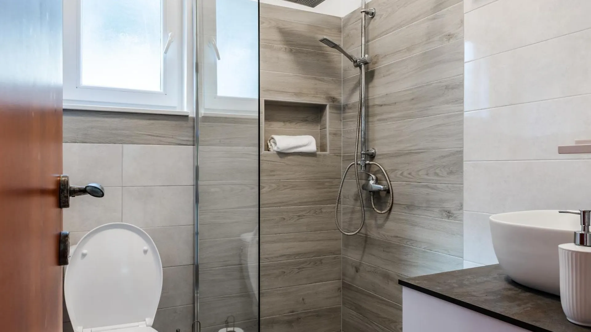 Apartments Quercus Vir Croatie