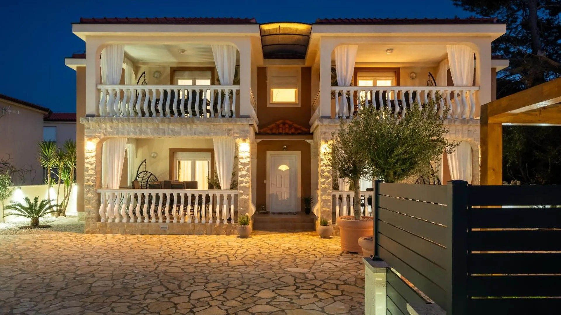 Apartments Quercus Vir